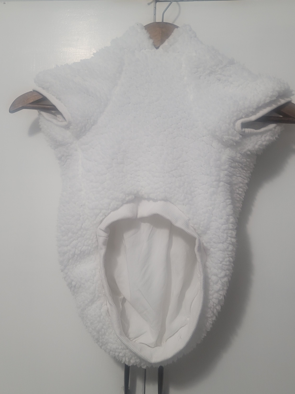 Koolaburra By Ugg White Sherpa Hooded Pullover Dog Outfit - Picture 4 of 7